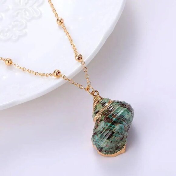 Green Turban Shell Pendant Necklace Gold Sea Nautical Mermaid Boho Jewelry - Picture 2 of 4